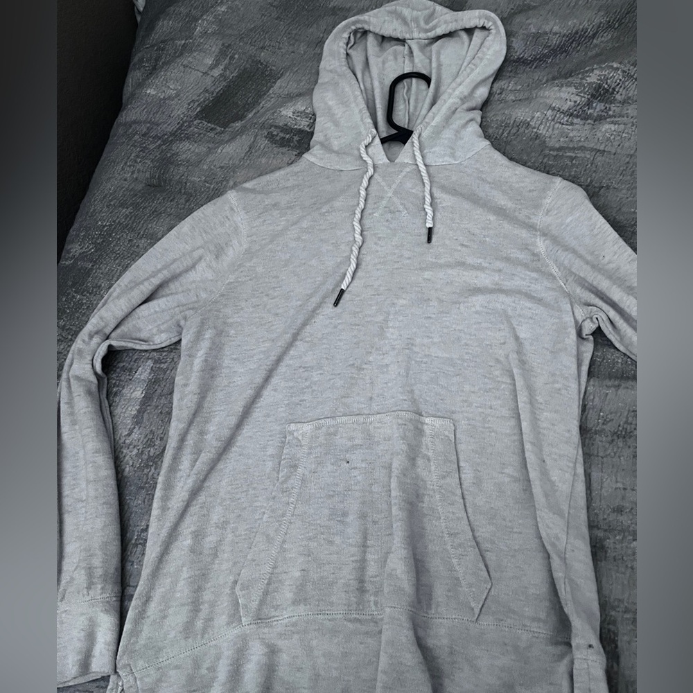 Plain light gray pullover